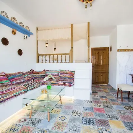 Gorgona Traditional Apartmán